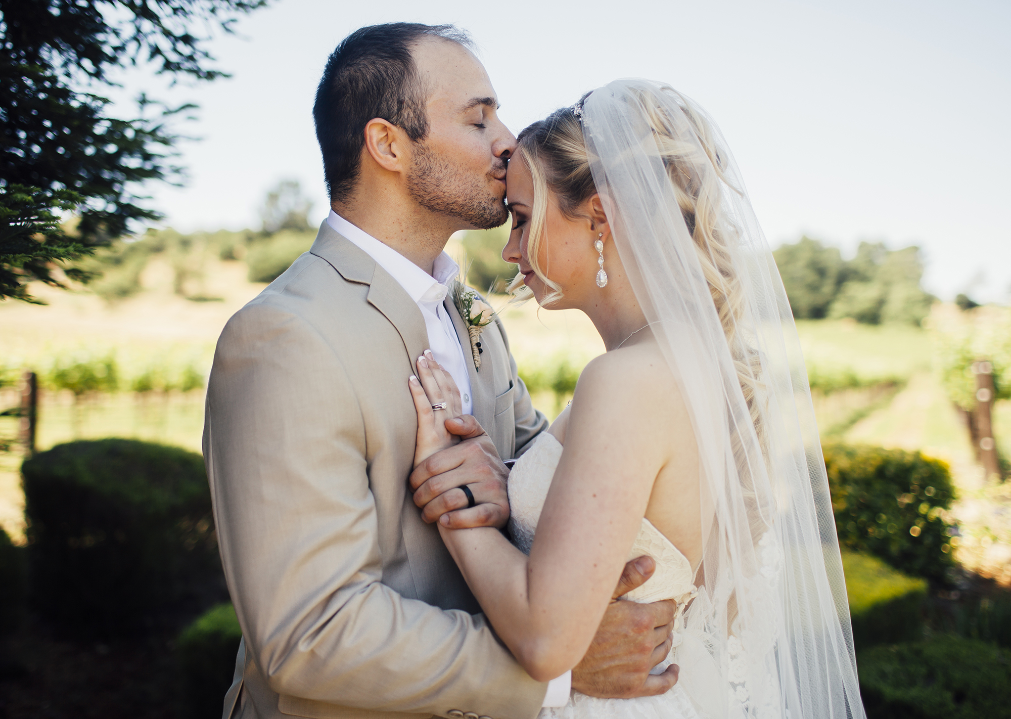 Kissing in the vineyard