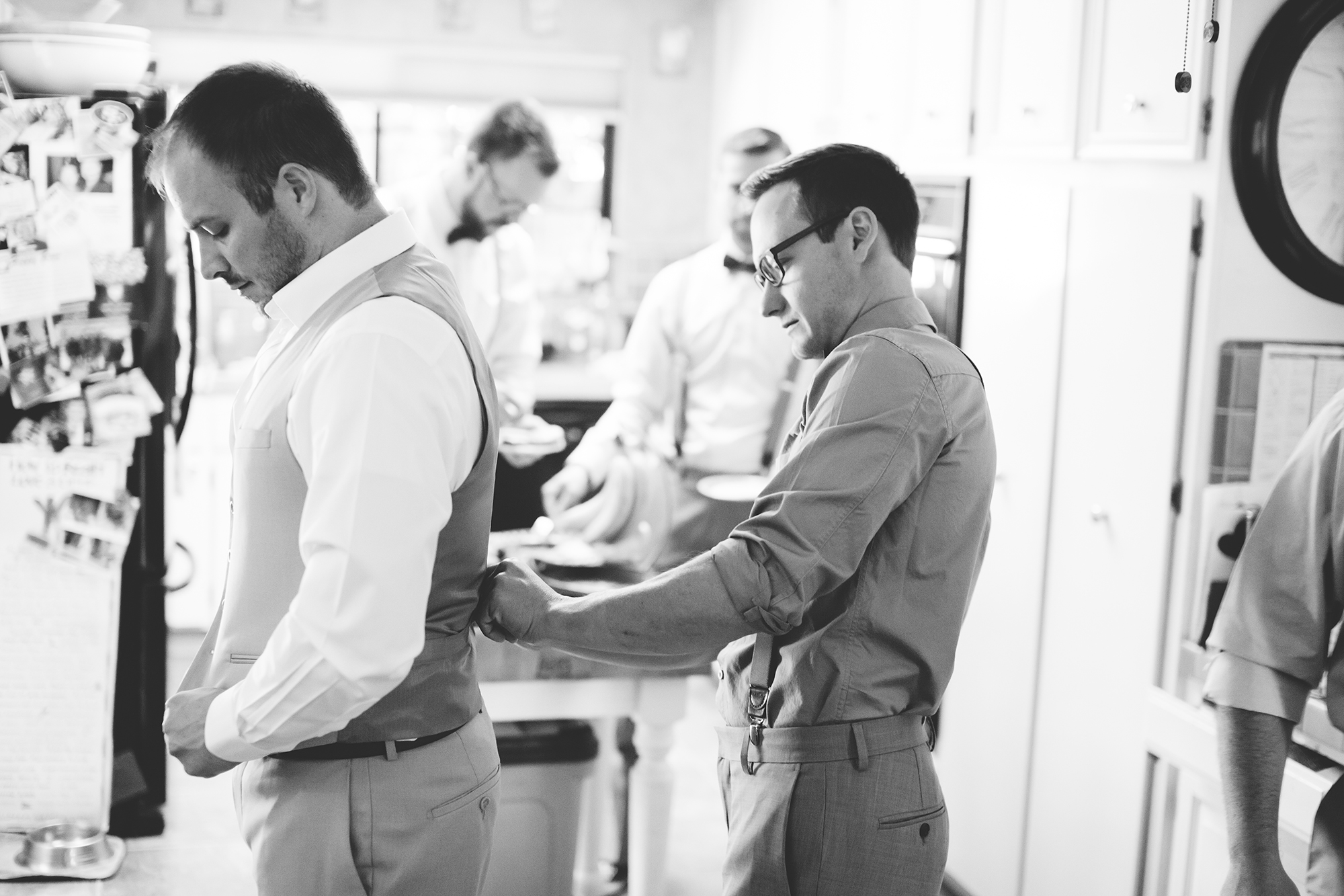 B&W Groomsmen Photos